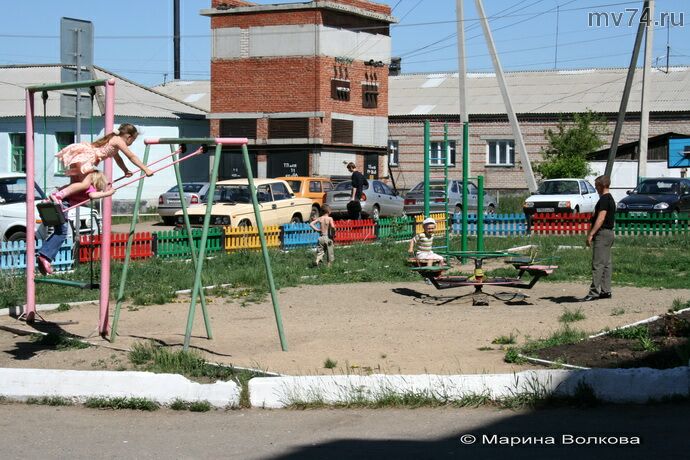 Детская площадка в селе Уйское Челябинской области