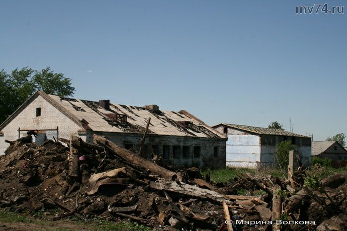 Разрушенная общественная баня в Спасском сельском поселении