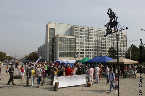 Кузнечный фестиваль под железным флагом