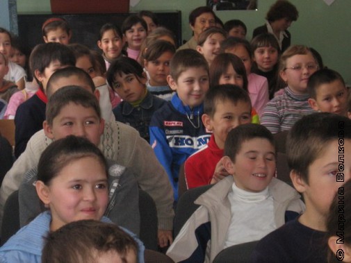 Дети слушают стихи К.Рубинского. 2007-ой