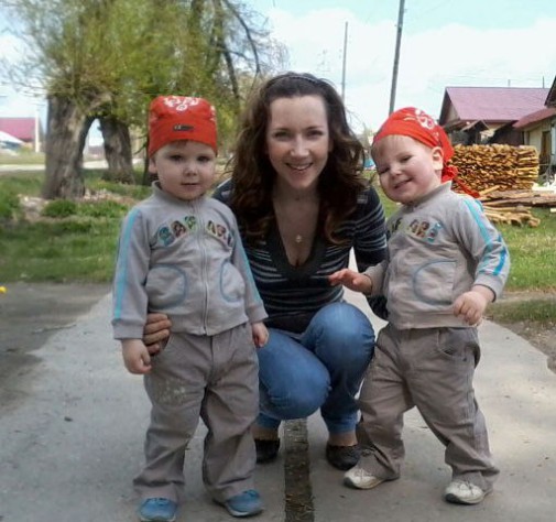 Анечка Молчанова с младшими сыновьями
