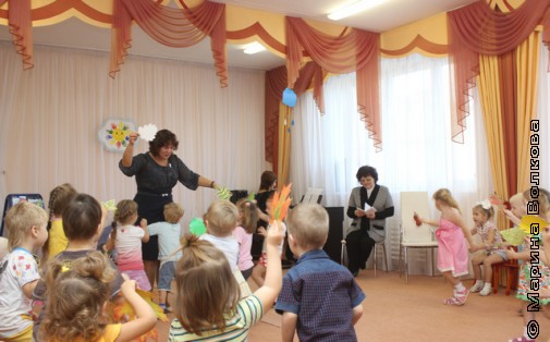Дети танцуют стихи Елены Ранневой