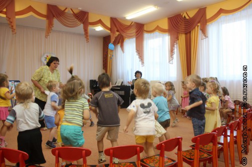 Дети танцуют стихи Елены Ранневой