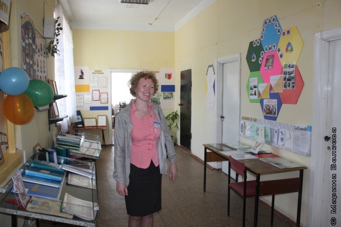 Людмила Петровна Швец в музее библиотеки