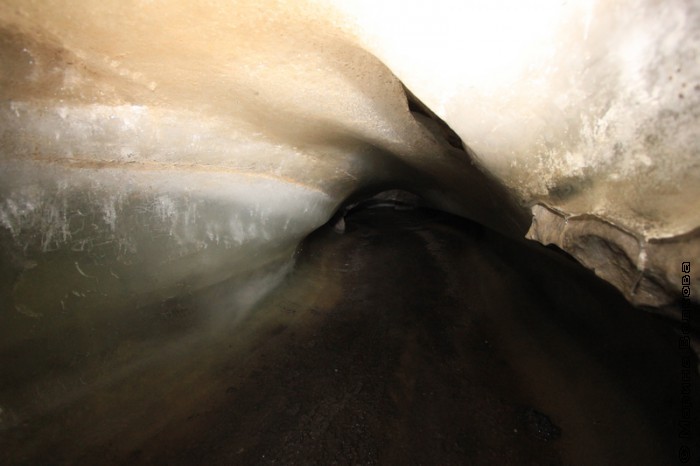 Лед в пещере Казачий стан