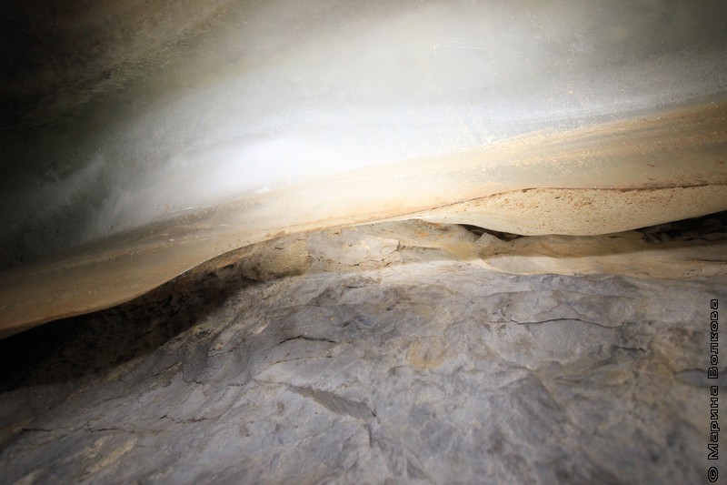 Лед в пещере Казачий стан