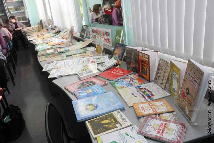 Выставка книг челябинских детских писателей