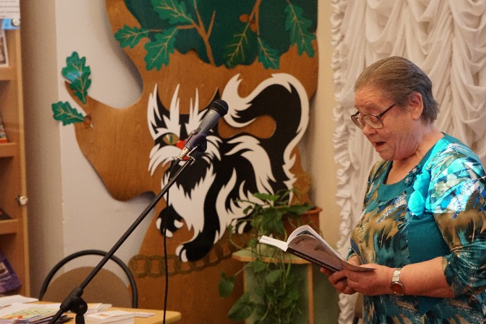 Стихи Дмитрия Кондрашова читает мама поэта