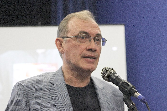 Презентация книги IZBRANNOE в Екатеринбурге