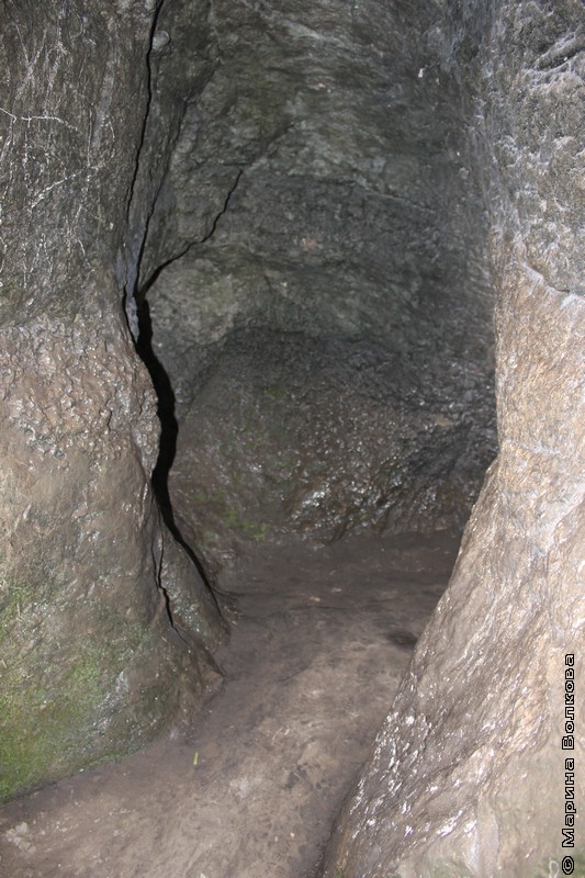 В пещерах притесов реки Ай, Саткинский район Челябинской области
