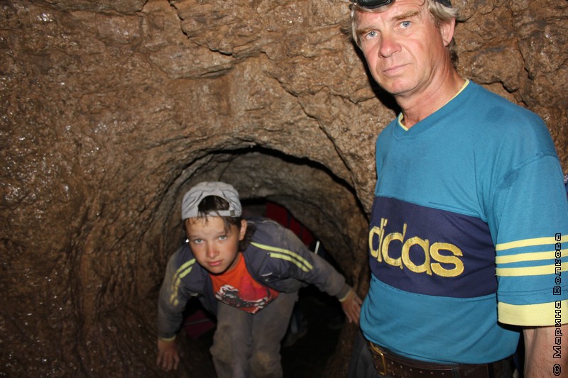 Юные спелеологи в пещерах СТПК