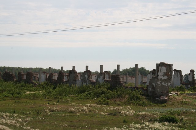 Развалины фермы в Азналино
